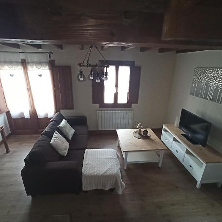 Villa Aromas De Corain Onís Esterno foto